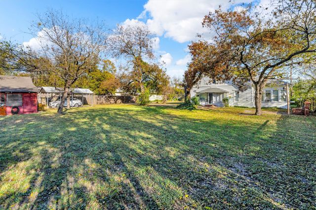 113 Williams Street, Waxahachie, TX 75165