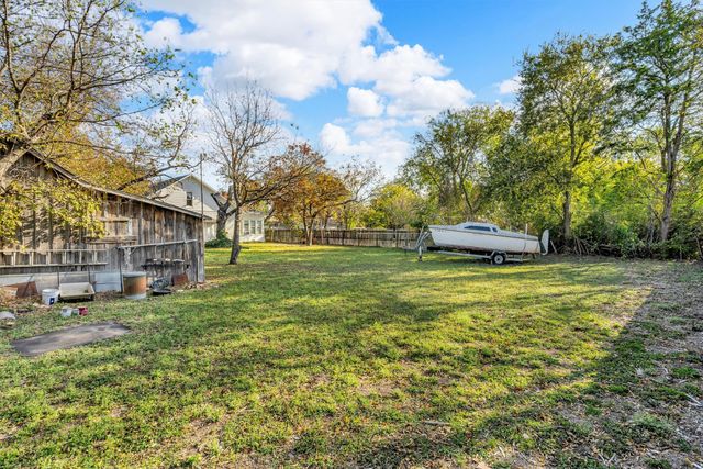 113 Williams Street, Waxahachie, TX 75165