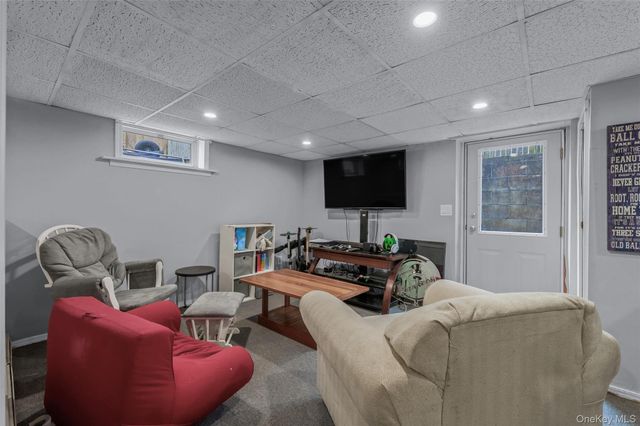 77 N Summit Avenue, Patchogue, NY 11772