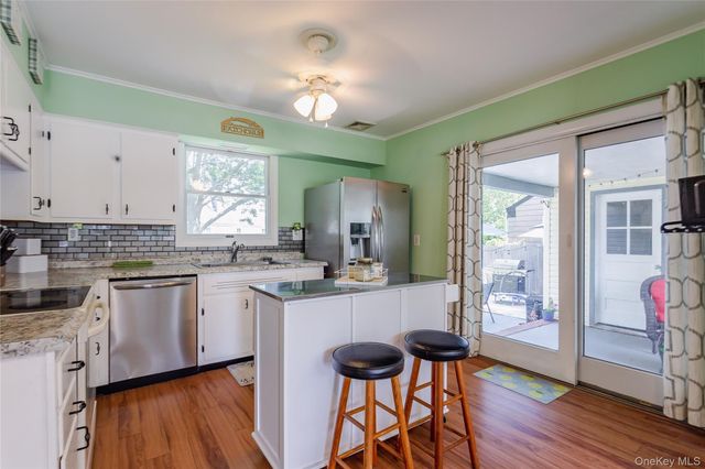 77 N Summit Avenue, Patchogue, NY 11772