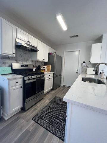2511 E Stassney LN, Austin, TX 78744
