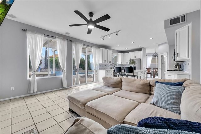 24550 Avenida Arconte, Murrieta, CA 92562