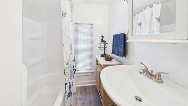 410 Adams Avenue, Muskegon City, MI 49442