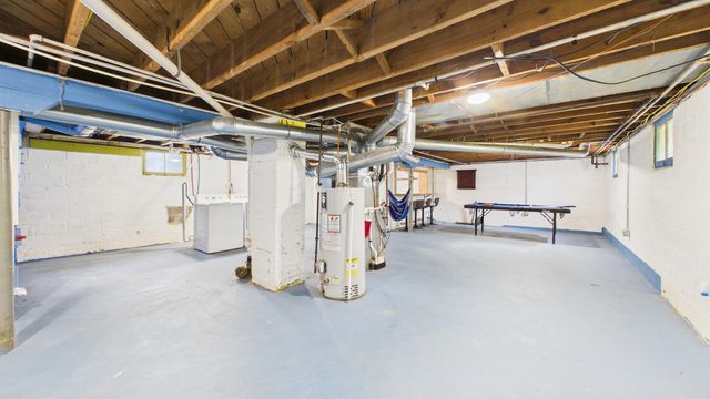 410 Adams Avenue, Muskegon City, MI 49442