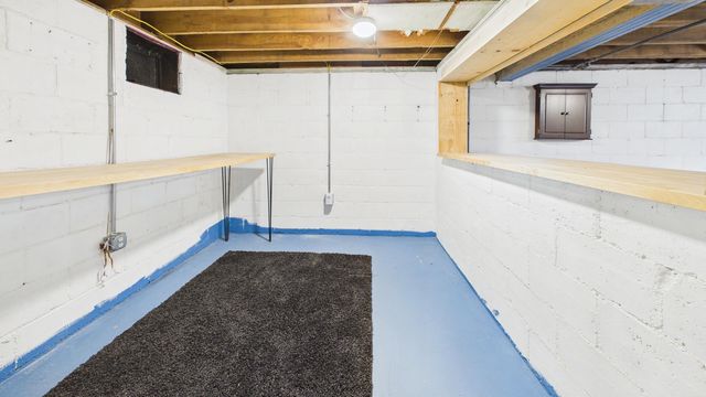 410 Adams Avenue, Muskegon City, MI 49442