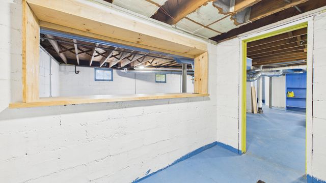 410 Adams Avenue, Muskegon City, MI 49442