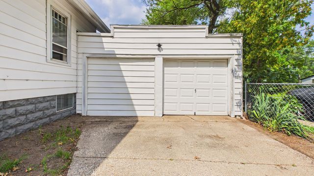410 Adams Avenue, Muskegon City, MI 49442