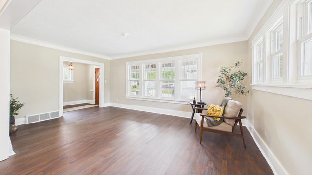410 Adams Avenue, Muskegon City, MI 49442