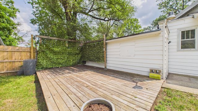410 Adams Avenue, Muskegon City, MI 49442