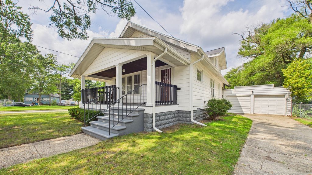 410 Adams Avenue, Muskegon City, MI 49442