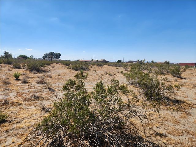 1 Monta Vista Road, Phelan, CA 92371