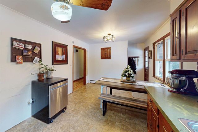 3 Easy Street, Hopewell Junction, NY 12533