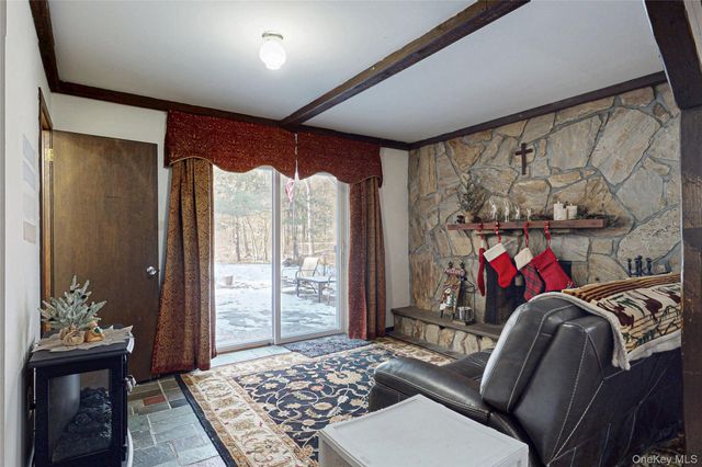 3 Easy Street, Hopewell Junction, NY 12533