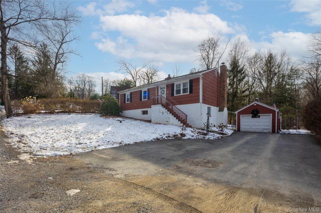 3 Easy Street, Hopewell Junction, NY 12533