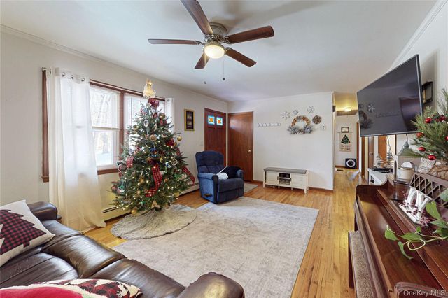 3 Easy Street, Hopewell Junction, NY 12533