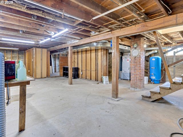 18223 S SPRINGWATER Rd, Estacada, OR 97023