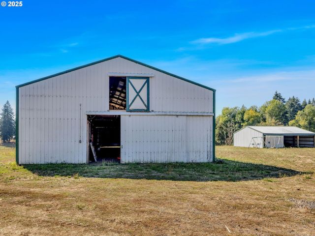 18223 S SPRINGWATER Rd, Estacada, OR 97023