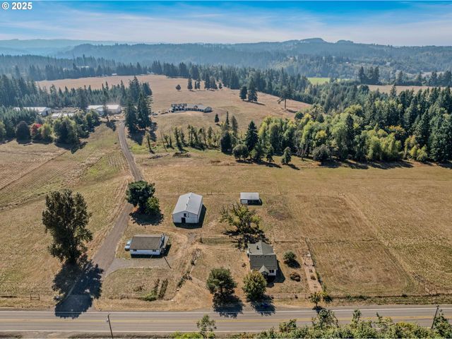 18223 S SPRINGWATER Rd, Estacada, OR 97023