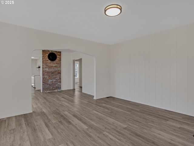 18223 S SPRINGWATER Rd, Estacada, OR 97023