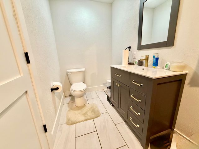 9396 Hwy Zz, Mountain Grove, MO 65711