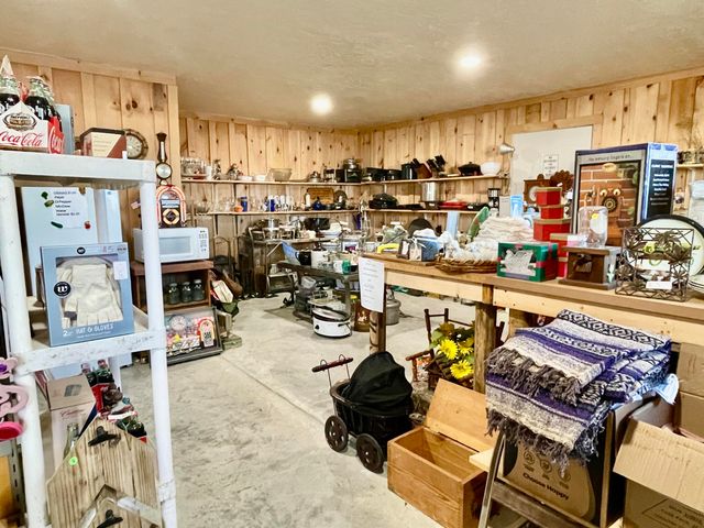 9396 Hwy Zz, Mountain Grove, MO 65711