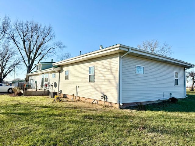 9396 Hwy Zz, Mountain Grove, MO 65711