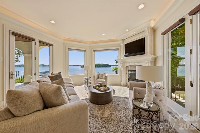 16920 Harbor Master Cove, Cornelius, NC 28031