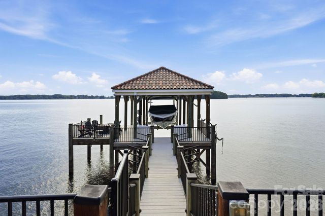 16920 Harbor Master Cove, Cornelius, NC 28031
