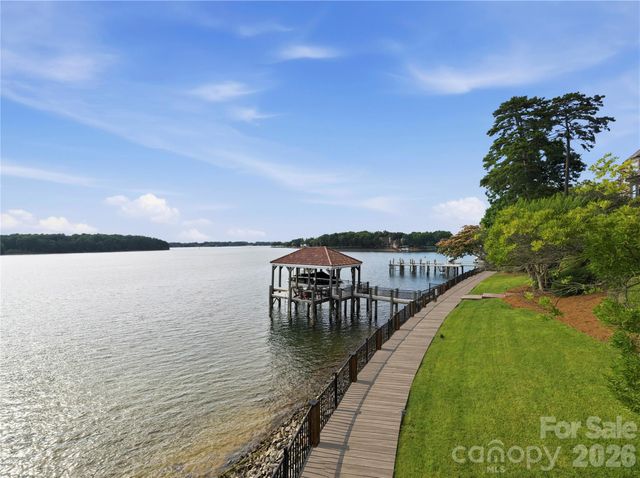 16920 Harbor Master Cove, Cornelius, NC 28031