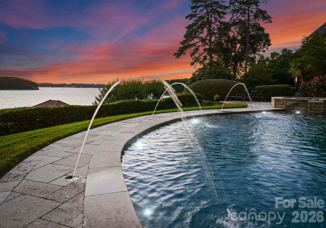 16920 Harbor Master Cove, Cornelius, NC 28031