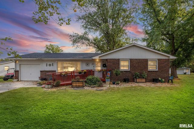 17 CRESTWOOD Drive, Centralia, IL 62801