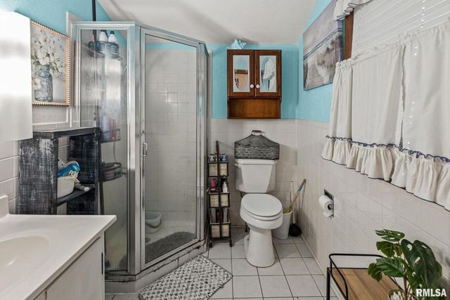 17 CRESTWOOD Drive, Centralia, IL 62801