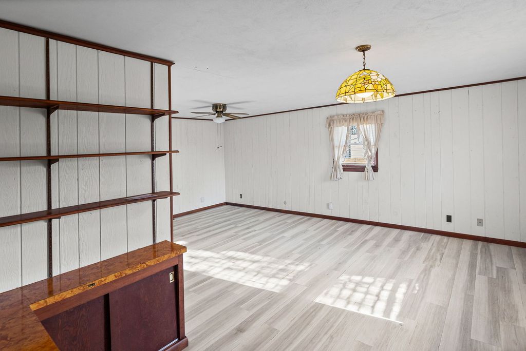 Image 28 of property listing at 17 CRESTWOOD Lane, Centralia, IL 62801