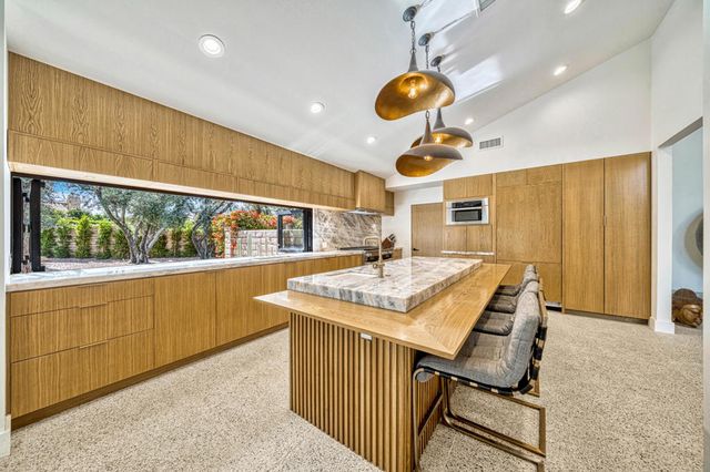 17 Lincoln Place, Rancho Mirage, CA 92270
