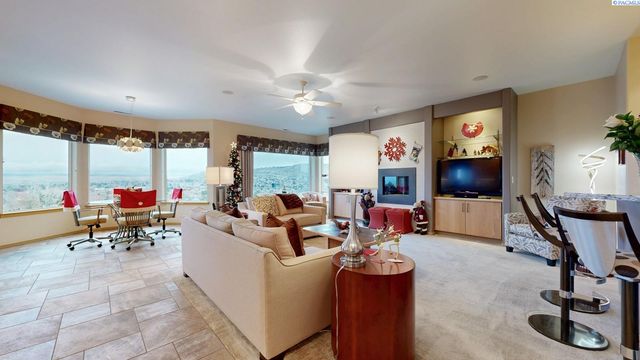 1244 Glenwood Court, Richland, WA 99352