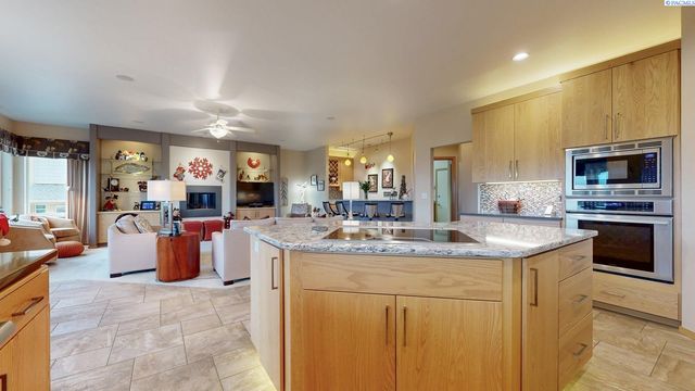 1244 Glenwood Court, Richland, WA 99352