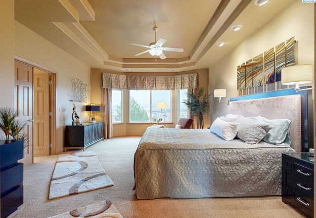 1244 Glenwood Court, Richland, WA 99352