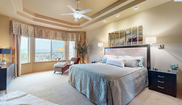 1244 Glenwood Court, Richland, WA 99352