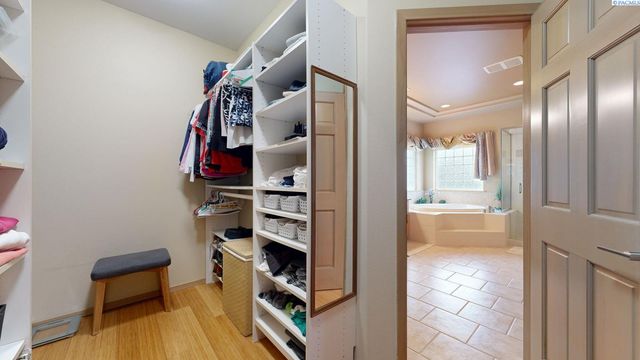 1244 Glenwood Court, Richland, WA 99352