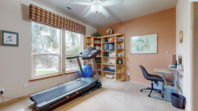 1244 Glenwood Court, Richland, WA 99352