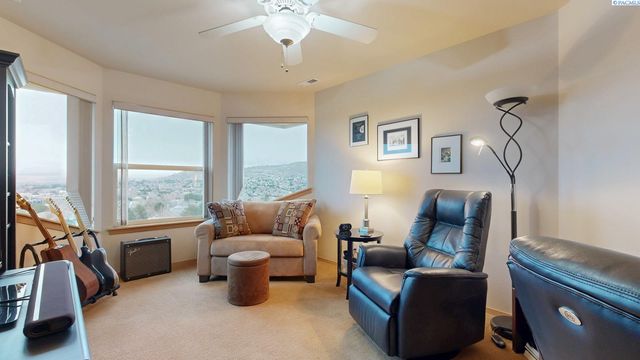 1244 Glenwood Court, Richland, WA 99352