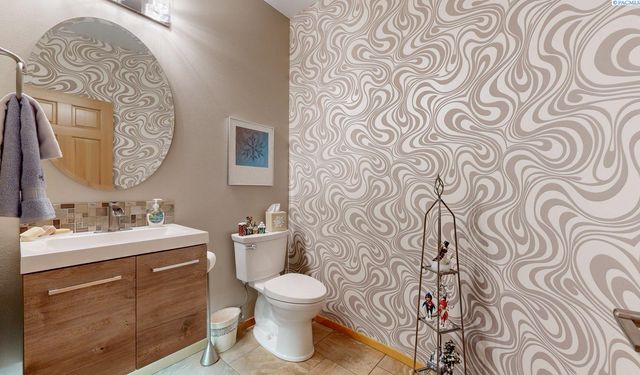 1244 Glenwood Court, Richland, WA 99352