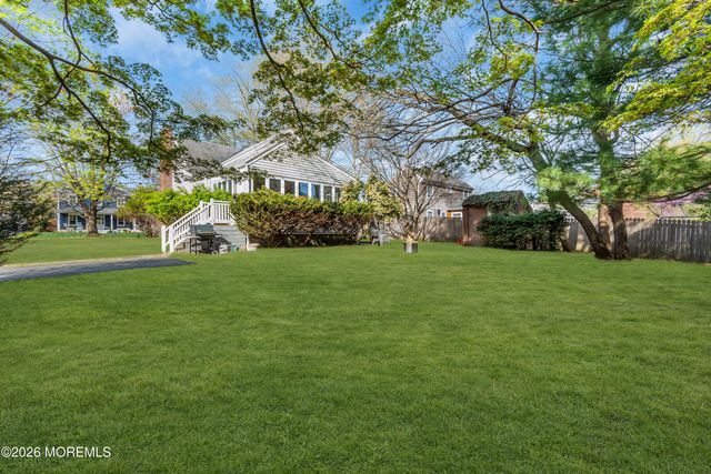 267 Dartmouth Avenue, Fair Haven, NJ 07704