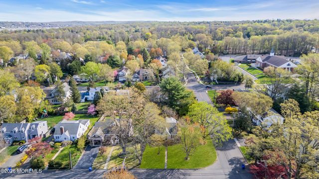 267 Dartmouth Avenue, Fair Haven, NJ 07704