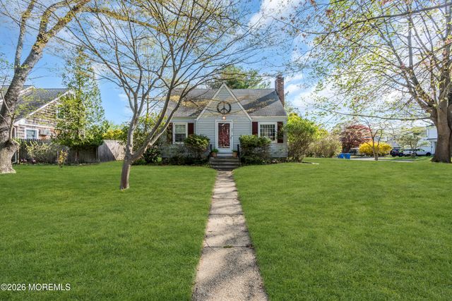 267 Dartmouth Avenue, Fair Haven, NJ 07704