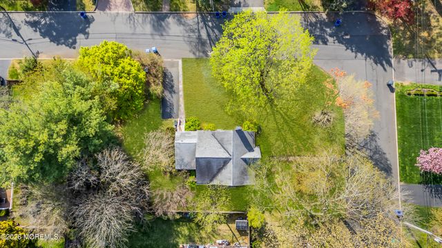 267 Dartmouth Avenue, Fair Haven, NJ 07704