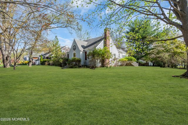 267 Dartmouth Avenue, Fair Haven, NJ 07704