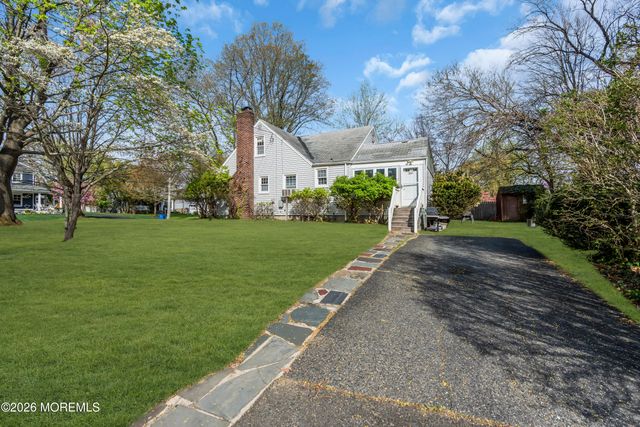 267 Dartmouth Avenue, Fair Haven, NJ 07704