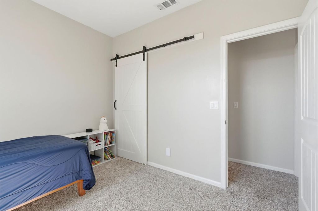 Image 28 of property listing at 1383 E Donnybrook Place, Hanford, CA 93230