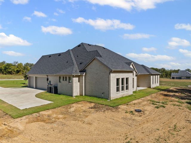 311 Mayberry Way, Waxahachie, TX 75167